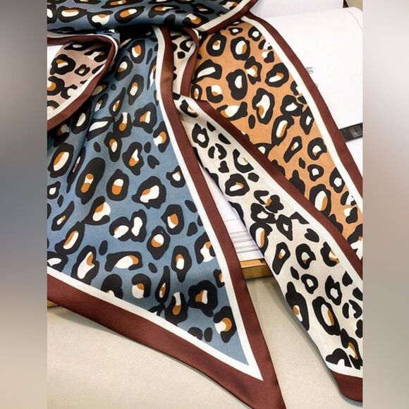 Leopard Print Scarf G28 - Picture 2 of 4